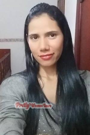 160418 - Karol Age: 40 - Colombia