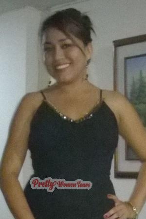 172113 - Liseth Age: 34 - Colombia