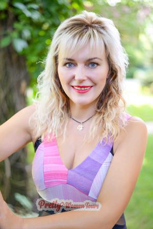 179885 - Larisa Age: 52 - Ukraine