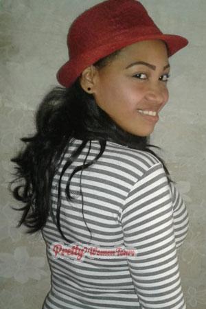 181326 - Yuli Age: 35 - Colombia