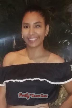 182401 - Shana Age: 25 - Colombia