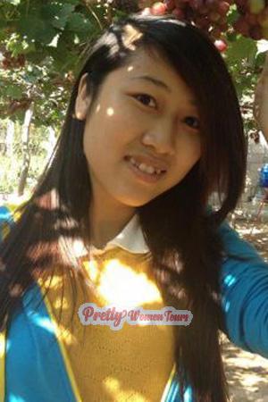 193671 - Thi Thom Age: 26 - Vietnam