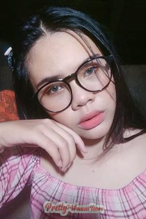 194674 - Nitchakun Age: 22 - Thailand