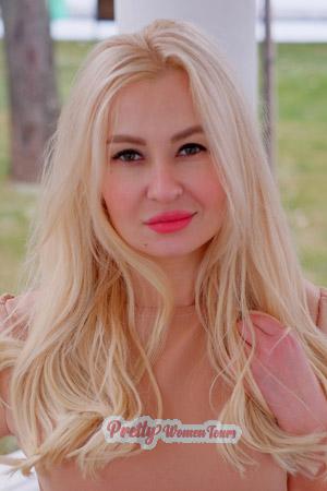 198647 - Natalia Age: 38 - Ukraine