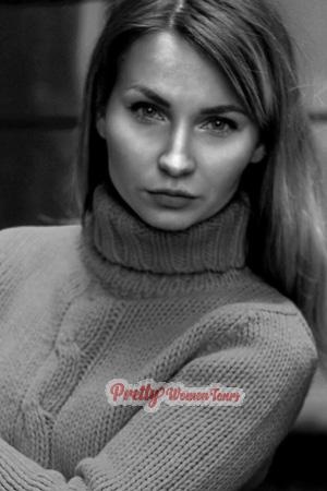 201563 - Elena Age: 28 - Russia