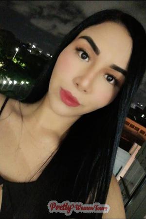 202299 - Daniella Age: 26 - Colombia