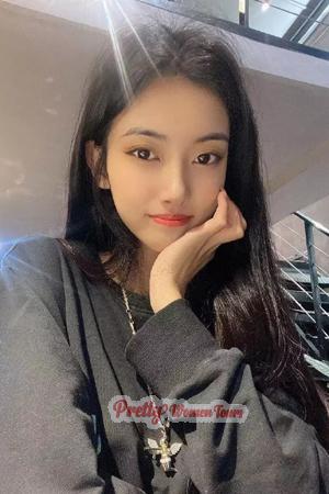 202583 - Jiayi Age: 24 - China