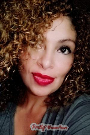 204169 - Seidy Age: 52 - Costa Rica