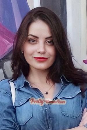 204527 - Victoria Age: 22 - Ukraine