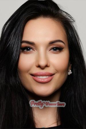 205007 - Valentina Age: 36 - Russia