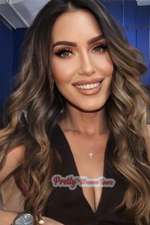 205889 - Elena Age: 41 - Russia