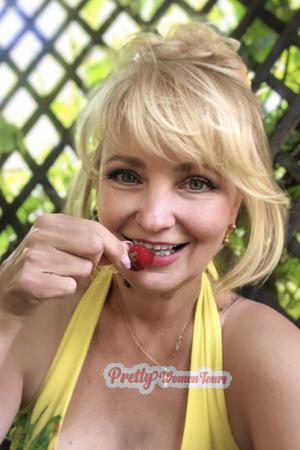 206681 - Larisa Age: 51 - Ukraine