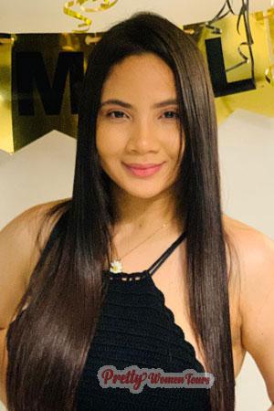 209140 - Karina Age: 29 - Colombia