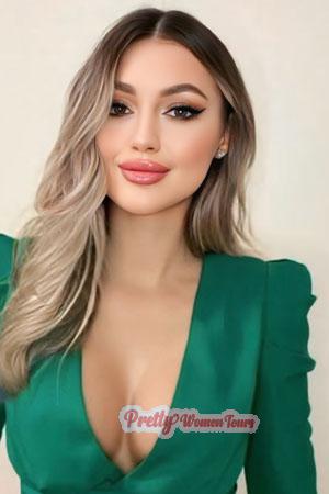 211433 - Maria-Madalina Age: 31 - Romania
