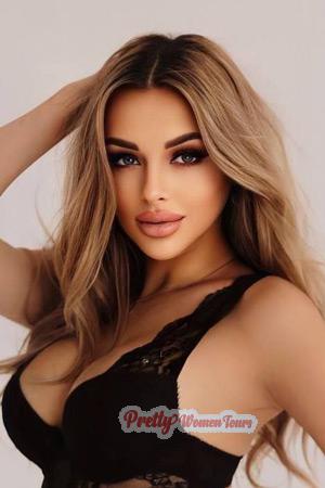 211806 - Yuliia Age: 27 - Ukraine