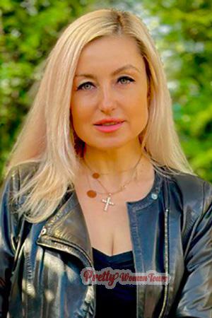 215007 - Lesya Age: 42 - Ukraine