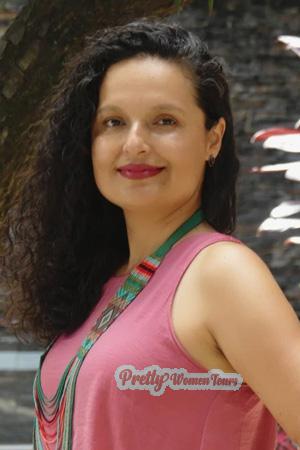 215918 - Alba Age: 43 - Colombia