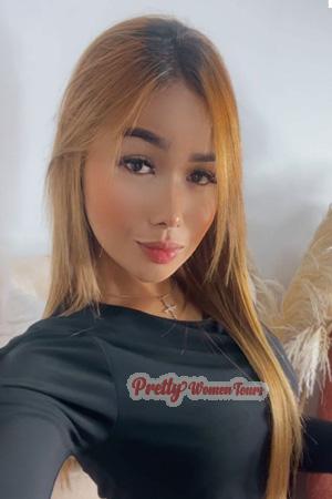 216417 - Yulieth Age: 24 - Colombia