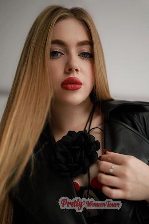 218232 - Yelyzaveta Age: 18 - Ukraine