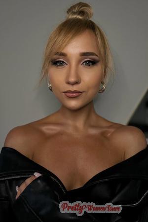 220377 - Alina Age: 25 - Ukraine