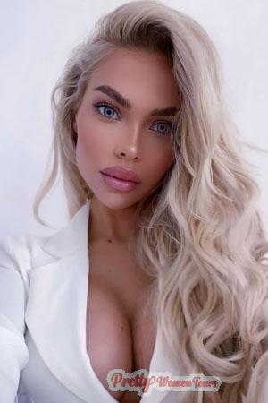 220636 - Michaela Age: 34 - Czech Republic