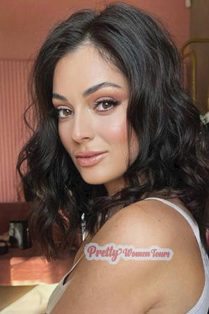 221527 - Yaryna Age: 34 - Ukraine
