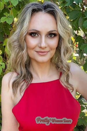 222277 - Alla Age: 45 - Ukraine