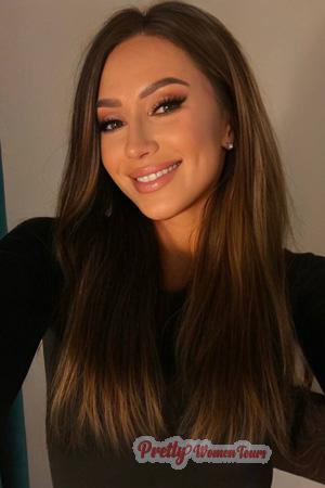 222414 - Valentina Age: 32 - Ukraine