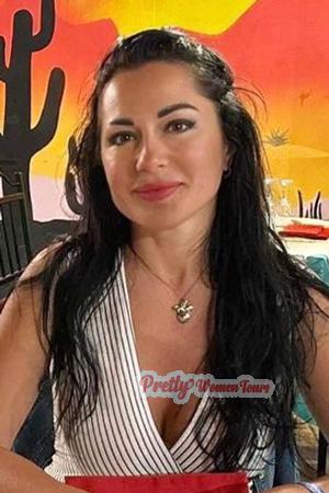 222636 - Viktoriia Age: 48 - Ukraine