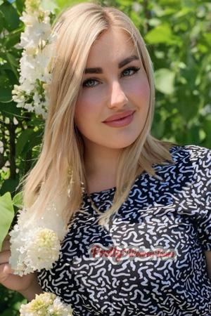 224697 - Irina Age: 32 - Ukraine