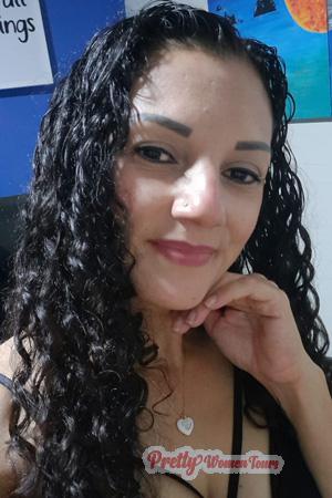 227789 - Karla Vanessa Age: 46 - Costa Rica