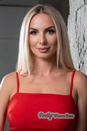 228342 - Yelyzaveta Age: 40 - Ukraine