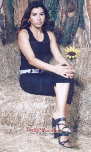 59203 - Rosemary Age: 34 - Costa Rica